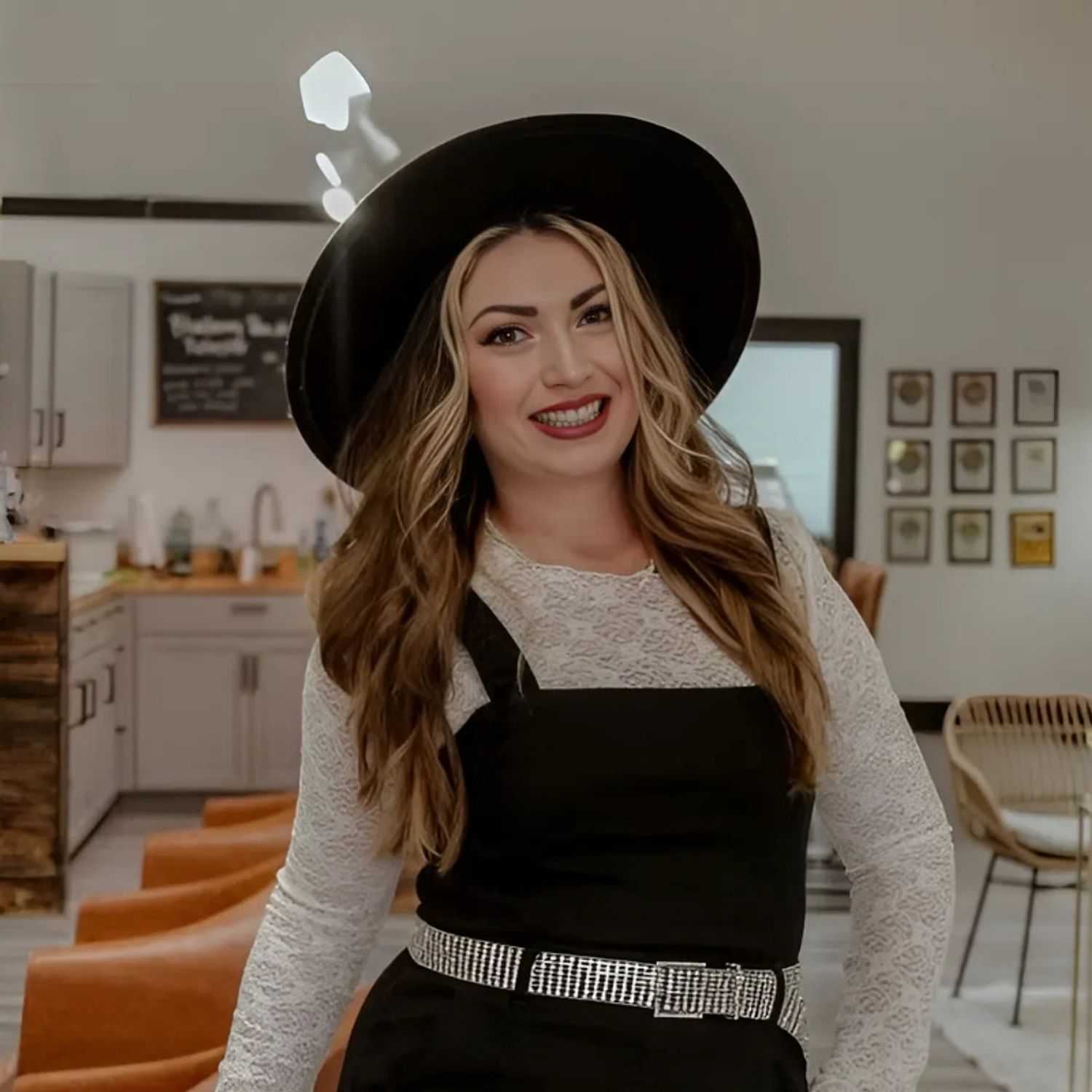 Portrait of Mariah, a professional stylist at Posh Salon And Boutique, showcasing their expertise and style.