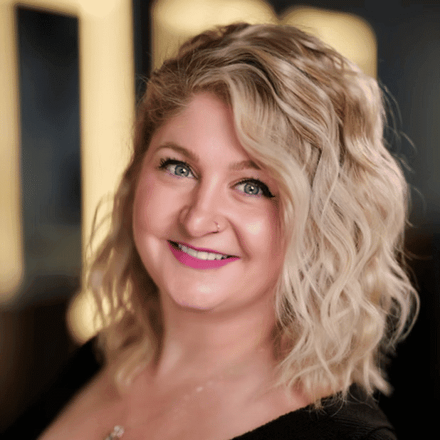 Portrait of Nina O., a professional stylist at Salon Bliss & Spa, showcasing their expertise and style.